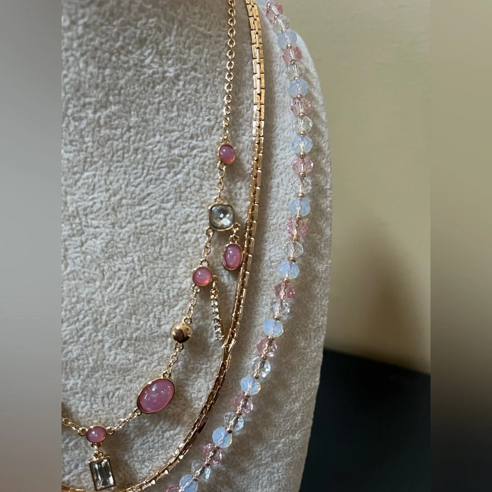 New! Guess Gold-Tone Mixed Stone Layered
Necklace, 16 2 extender - Picture 3 of 10